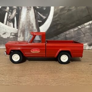 VTG red Tonka Jeep truck